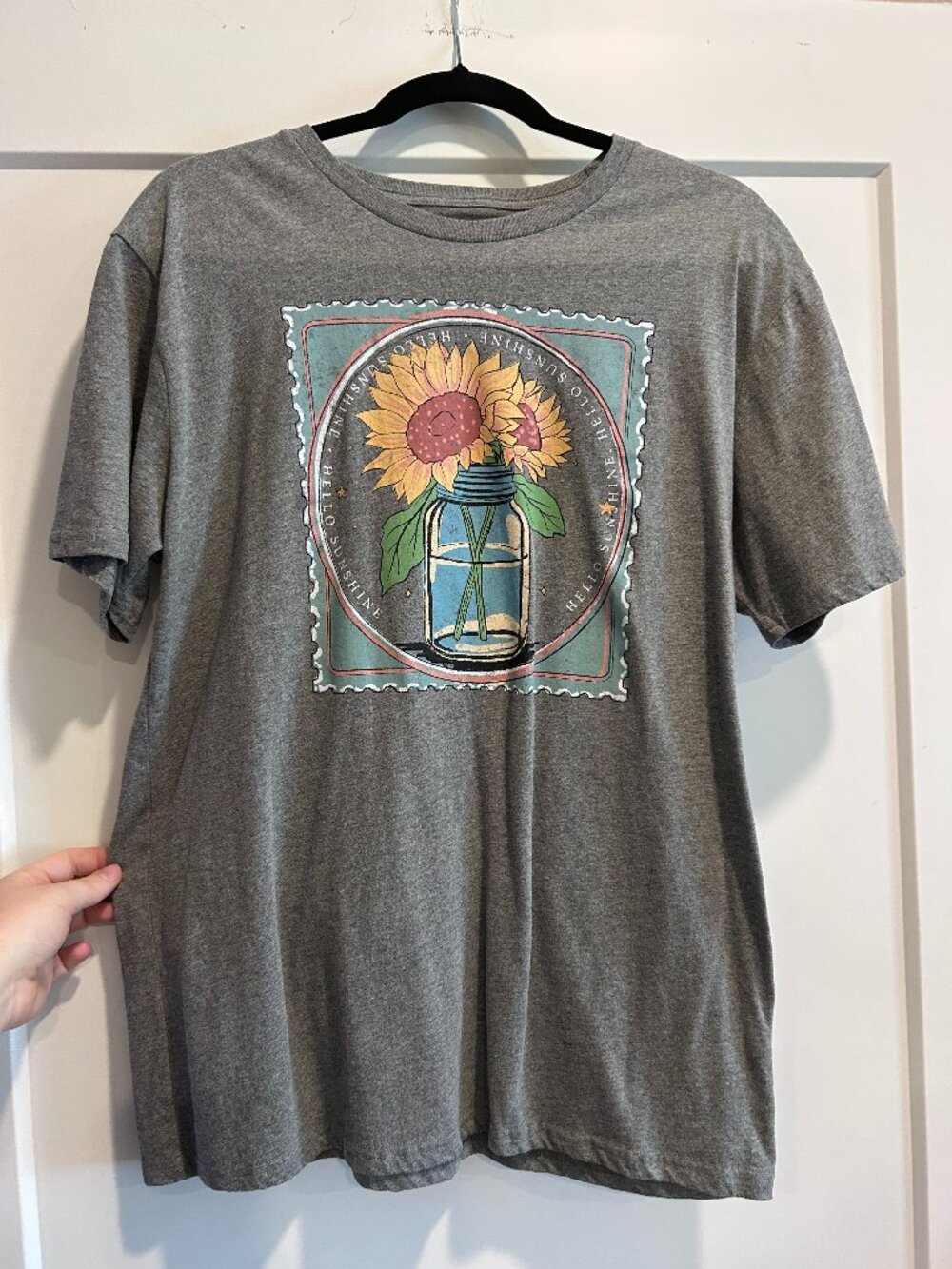 Hello Sunshine Sunflower Mason Jar Graphic Tee Gray Unisex Size Large